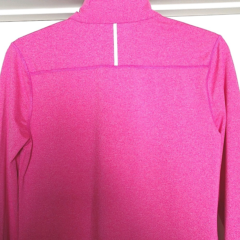 Athletic semi-fitted size small (4-6) long sleeve pink top by Danskin Now - Picture 6 of 9